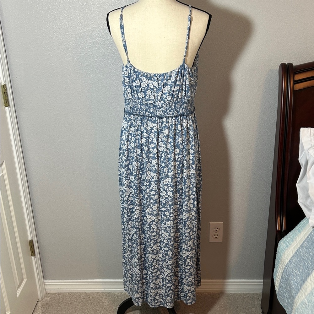 NWOT Lucky Brand Blue and White Floral Maxi Dress - Picture 5 of 11